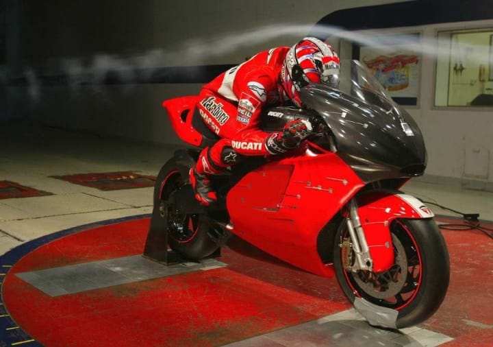 motorcycle aerodynamics